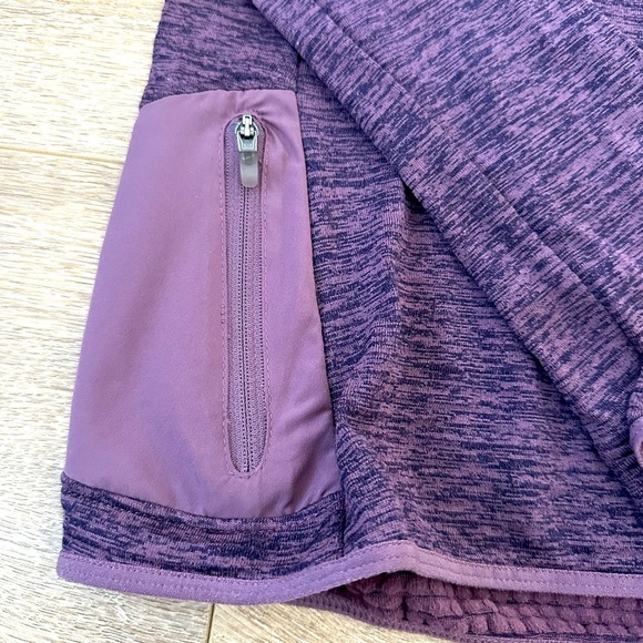 Nike Epic Running Long Sleeve Top, size XS - Picture 2 of 7